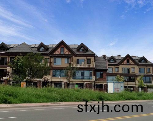 别墅分体式太阳能热水系统解决方案