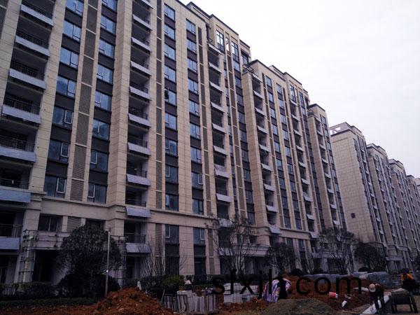 高层住宅阳台壁挂式太阳能热水系统解决方案