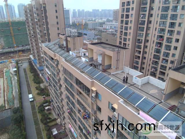 深国投（龙湾1号公馆）住宅太阳能热水系统工程