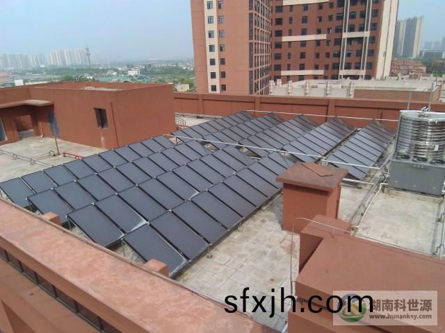 东澜湾社区医疗用房太阳能热水系统工程