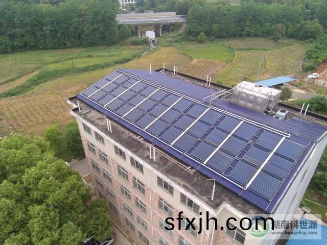 长沙县安沙镇杨梓中学宿舍太阳能热水系统工程