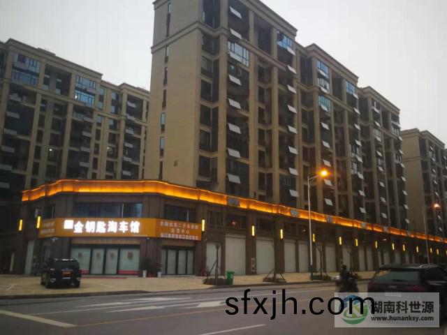 宁乡兆基君城项目阳台壁挂式太阳能热水系统