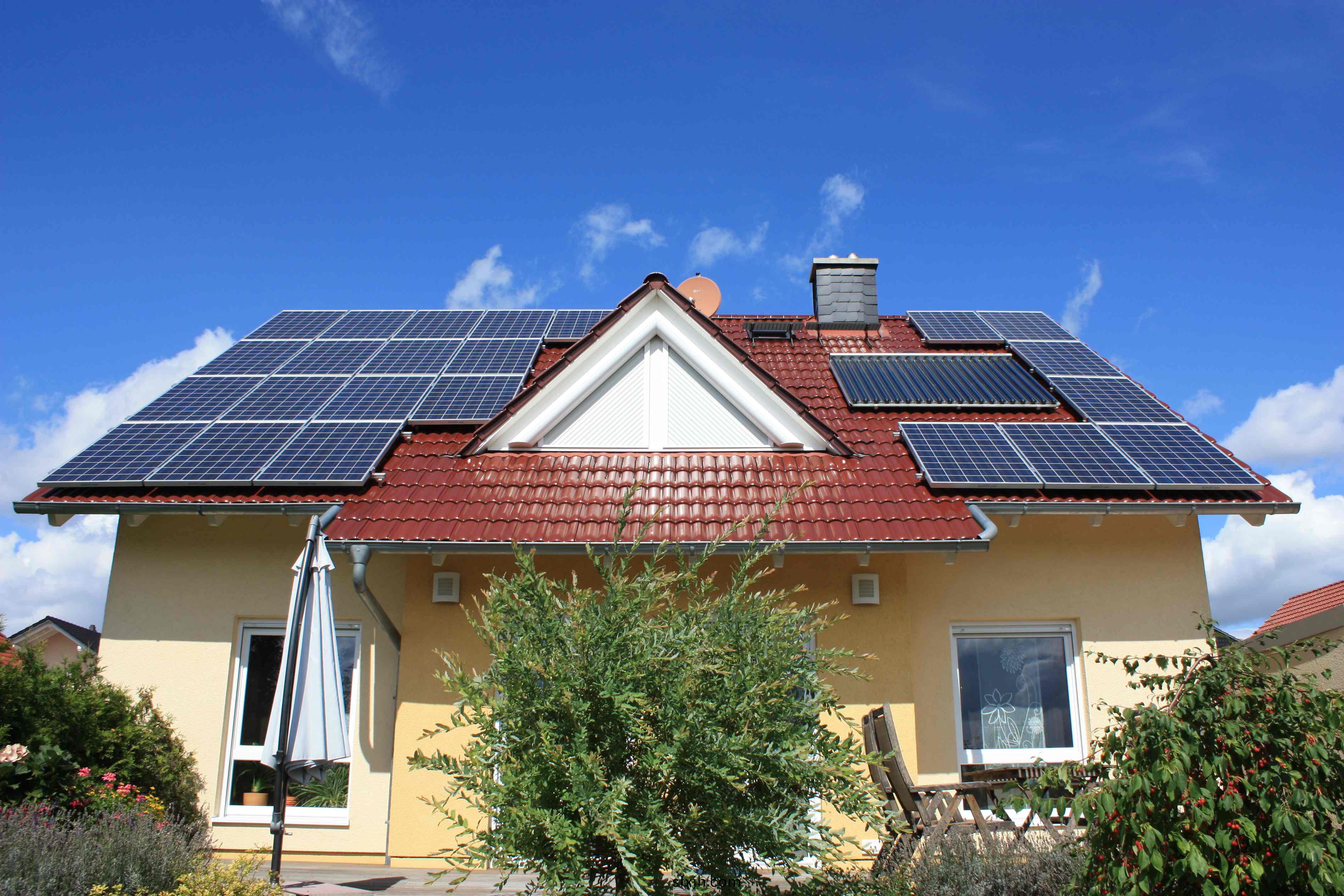 湖南科世源节能科技有限公司,湖南节能科技,太阳能光热研发,空气源热泵生产,中央空调设备销售