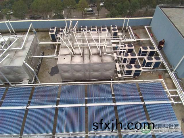 学校屋顶太阳能热水工程