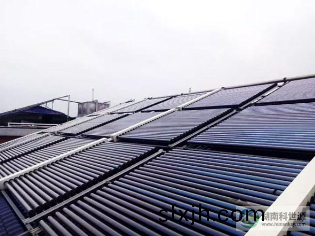 斜屋面真空管太阳能热水工程