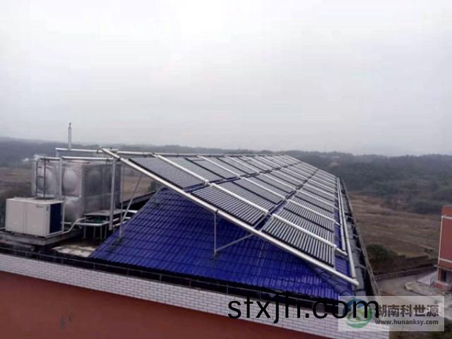 斜屋面真空管太阳能热水工程