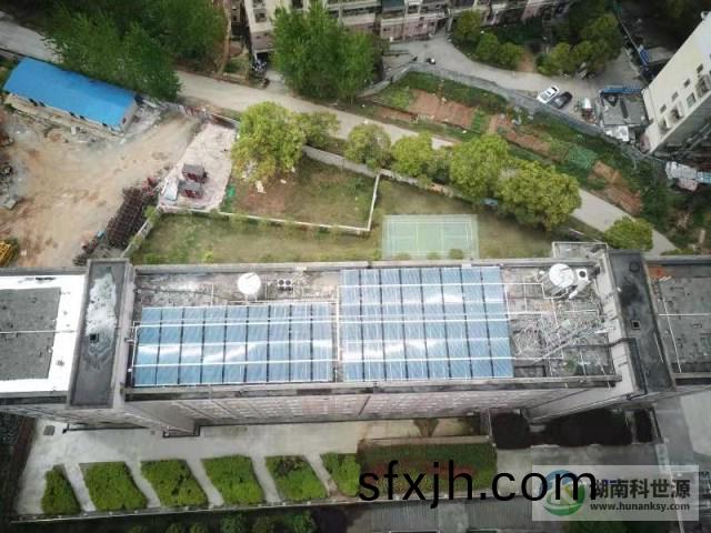 怀化学院宿舍屋顶太阳能热水工程