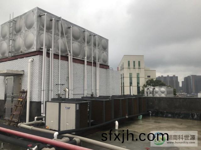 学校空气能热水系统