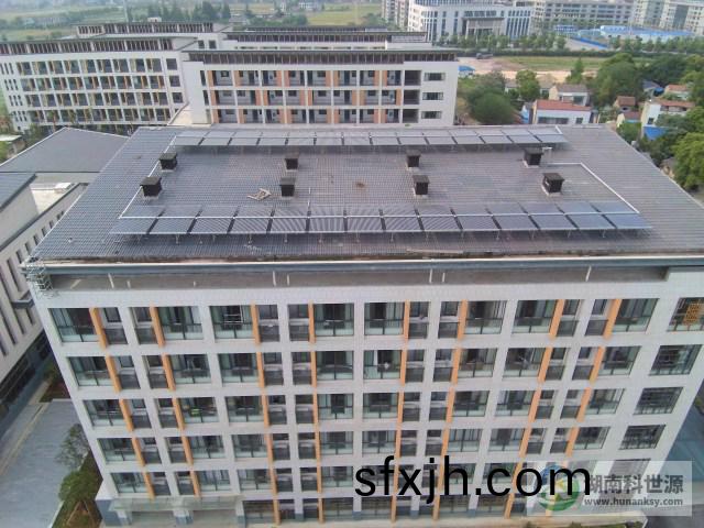 太阳能平铺大串联热水循环系统