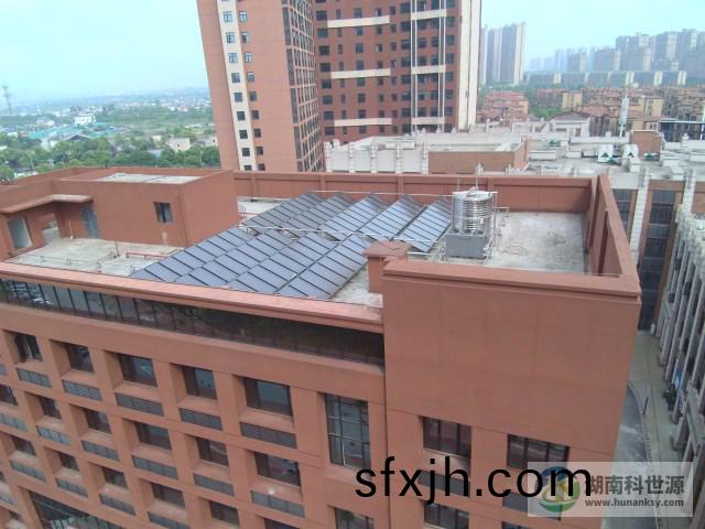 平板太阳能热水系统