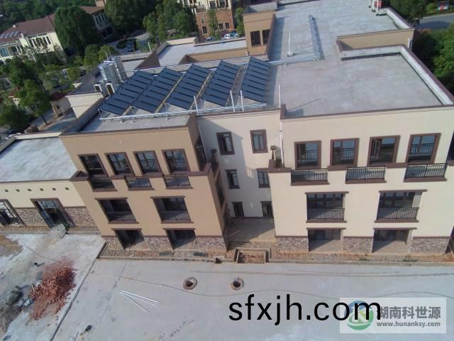 幼儿园屋顶太阳能热水系统